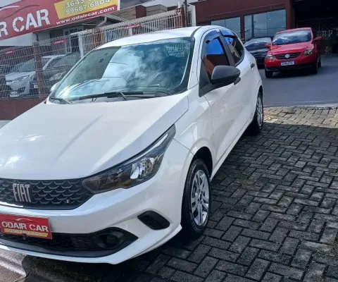 Argo 1.0 - completo, único dono, documentos ok, acompanha manual nota fiscal e chave reserva, livre 