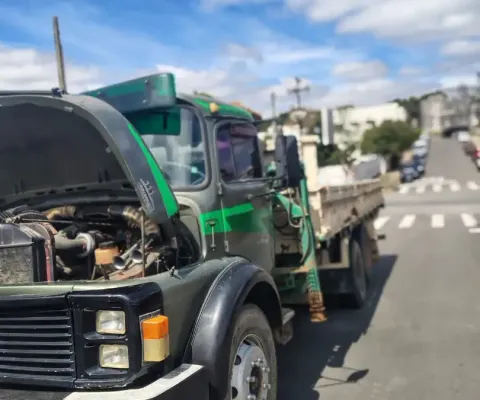 Caminhão Mercedes 1113 Truck com Munk – 1973 SEGUNDO DONO !! 