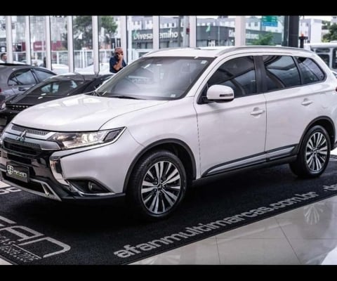 MITSUBISHI OUTLANDER HPE 2.0 160CV 4X2 C/TETO AUT./2020