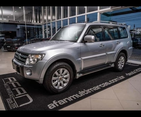 MITSUBISHI PAJERO FULL HPE 3.2TDI 200CV 4WD C/TETO AUT./2011