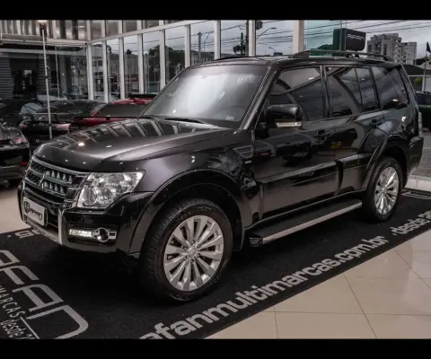 MITSUBISHI PAJERO FULL HPE 3.2TDI 200CV 4WD 7L C/TETO AUT./2019