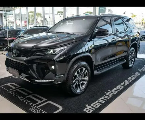 TOYOTA HILUX SW4 SRX PLATINUM 2.8TDI 204CV 4WD AUT./2024