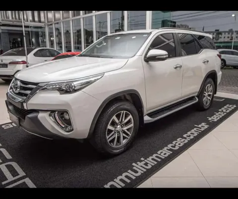 TOYOTA HILUX SW4 SRX 2.8TDI 177CCV 4WD AUT./2017