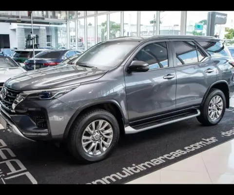 Toyota hilux sw4 srx 2.8tdi 204cv 4wd 7l aut./2024