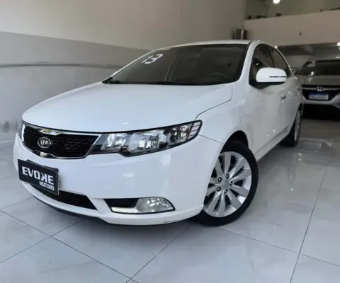 Kia Cerato 2013 1.6 sx3 16v gasolina 4p automático