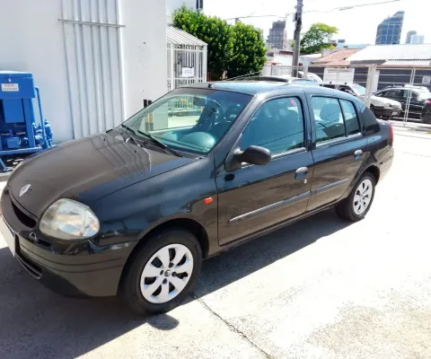 Clio Sedan RN excelente estado e mecânica.