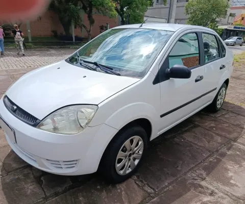 Ford Fiesta Sedan 1.0