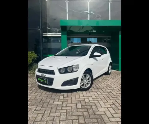 Chevrolet chev sonic lt hb mt 2014