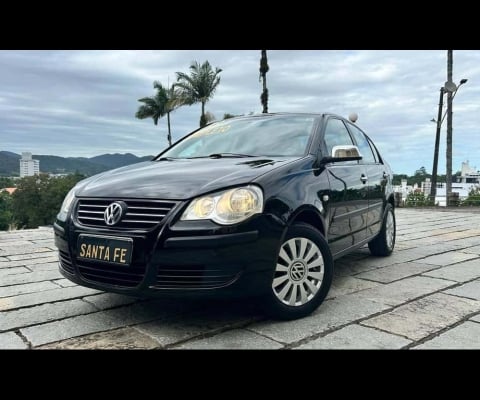 Volkswagen Polo Sedan 1.6 - Preta - 2007/2008
