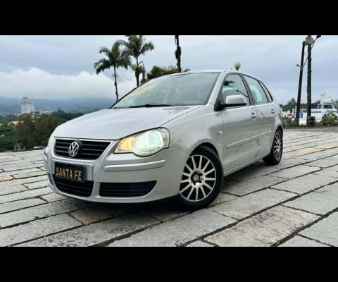 Volkswagen Polo 1.6 Legalizado baixo - Prata - 2006/2007