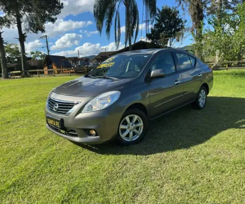 Nissan Versa 1.6 SL FLEX - Cinza - 2012/2013
