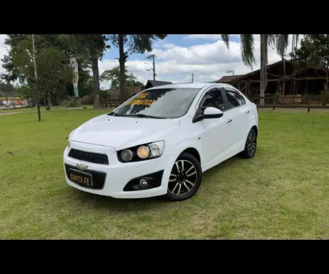 Chevrolet Sonic 1.6 AUT LTZ - Branca - 2013/2014