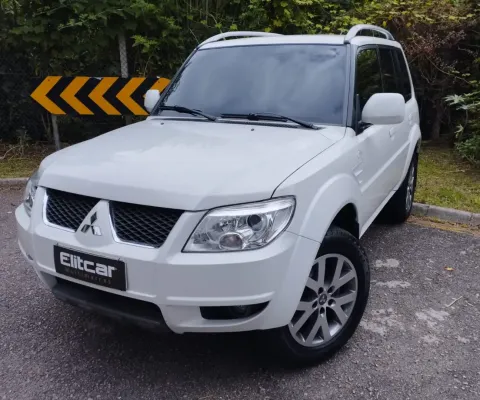 Mitsubishi PAJERO TR4 2.0 Flex 4x2 AT 2015