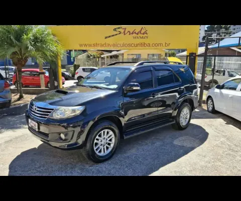 TOYOTA HILUX SW4 3.0 SRV 4X4 7 LUGARES 16V TURBO INTERCOOLER DIESEL 4P AUTOMÁTICO