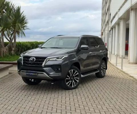 Toyota Hilux sw4 2024 2.8 d-4d turbo diesel srx 4x4 automático