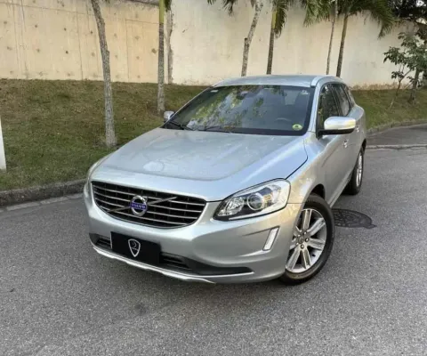 VOLVO XC 60 2.4 D5 KINETIC DIESEL AWD 4P AUTOMÁTICO