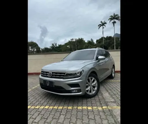 VOLKSWAGEN TIGUAN Allspac Comf 250 TSI 1.4 Flex