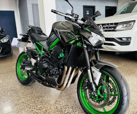 Kawasaki Z900 - Apenas 3600km - Pneus novos - Escape esportivo (Acompanha o original)