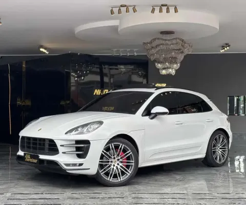 PORSCHE MACAN TURBO 2015