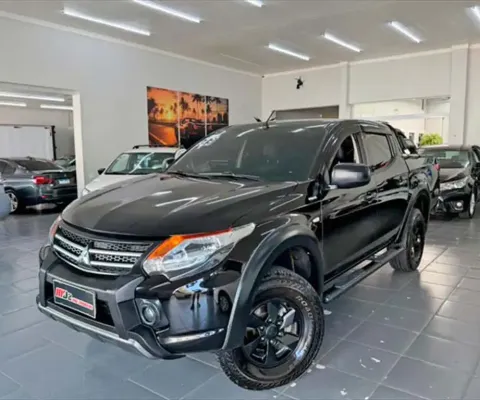MITSUBISHI L200 TRITON 2.4 16V Turbo Outdoor GLS CD 4X4 - 2022/2023