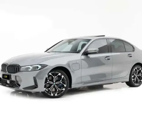 Bmw 330e 2025 2.0 16v turbo híbrido m sport automático