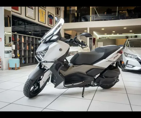 Yamaha xmax 250 connected 