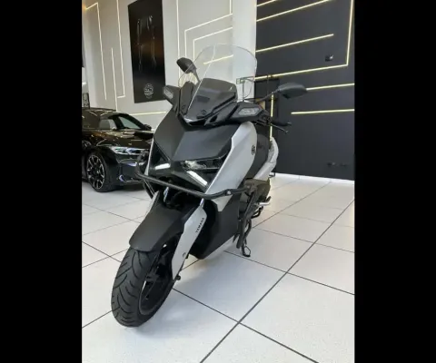 YAMAHA XMAX 250 ABS