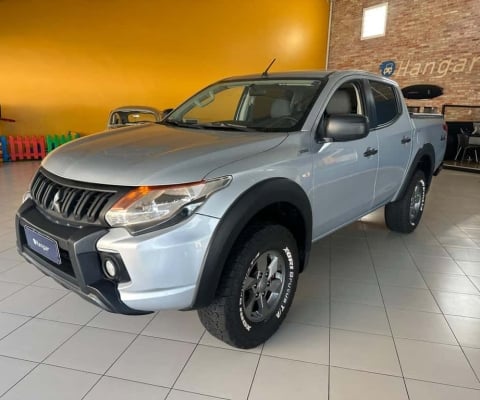 Mitsubishi triton outdoor mec 3.2 diesel 2023