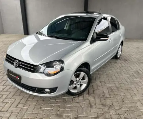 VOLKSWAGEN POLO SEDAN 1.6 COMFOR 2014