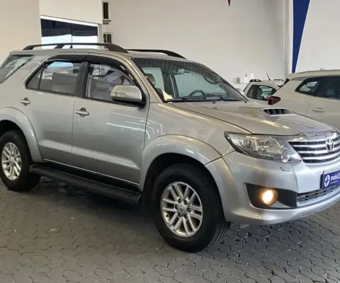 Toyota Hilux sw4 2015 3.0 srv 4x4 7 lugares 16v turbo intercooler diesel 4p automático