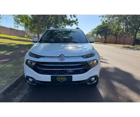 Fiat Toro 2017 1.8 16v evo flex freedom open edition at6