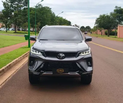 Toyota Hilux sw4 2024 2.8 d-4d turbo diesel diamond 7l 4x4 automático