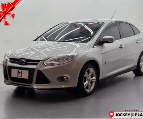 Ford focus sedan s 2.0