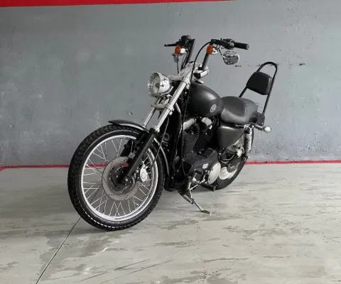 Harley Davidson XL 883 Custom 