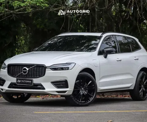 Volvo XC60 T8 R-DESIGN - Branca - 2021/2021
