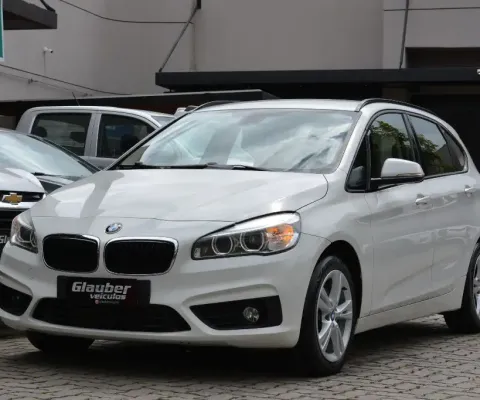 BMW 220 Touret Active 2.0