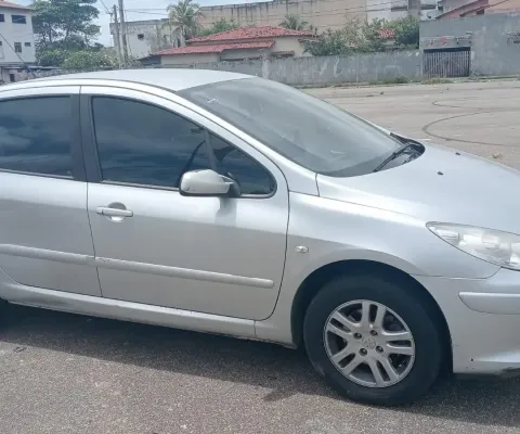 Peugeot 307 2.0 Automático 2008 muito bem cuidado
