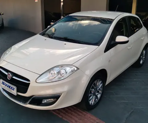 Fiat Branco Essence 1.8 Dualogic + Borboleta Flex 2016/2016 Branco