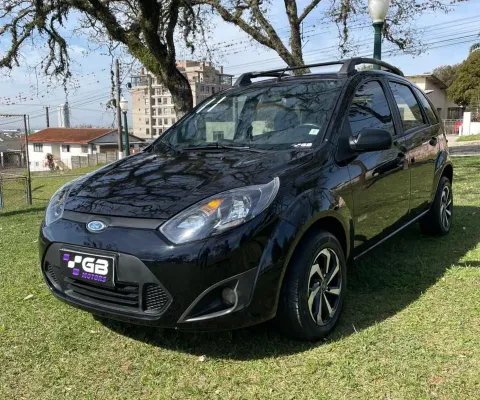 Fiesta class 1.6 flex carro muito versatil para seu dia a dia