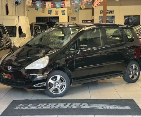  Conforto, economia e confiabilidade da linha Honda em um compacto automático!
