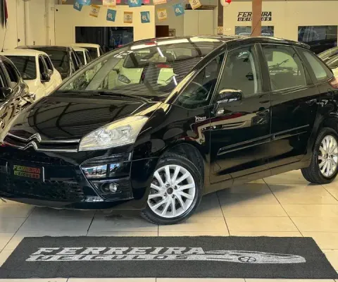  Espaço, conforto e tecnologia para toda a família!  Venha conferir e faça um test drive!