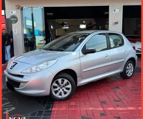 Peugeot 207 Active 1.4 Flex 8V 5P 2014