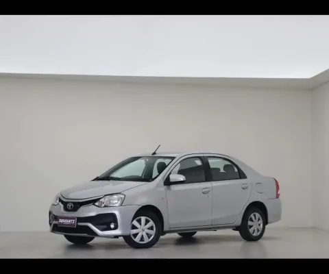 Toyota Etios Sedan Flex Automático