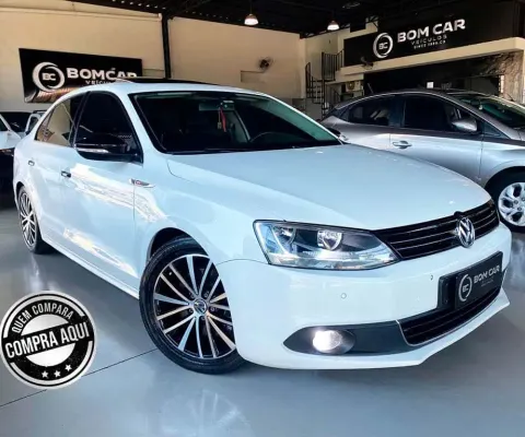 VOLKSWAGEN JETTA Highline 2.0 TSI 16V 4p Tiptronic