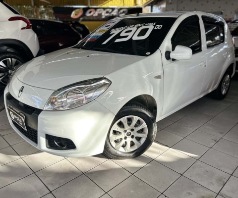 Renault Sandero 2013 1.0 authentique 16v flex 4p manual