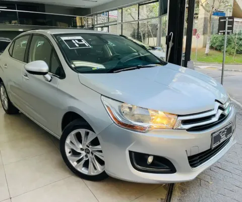 Citroën C4 Lounge Tendance 2.0i (Aut) 2014