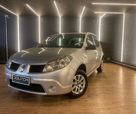 RENAULT SANDERO - 2011