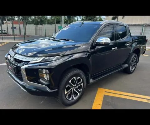 Mitsubishi L200 TRITON 2.4 16V TURBO DIESEL SPORT HPE-S CD 4P 4X4 AUTOMÁTICO