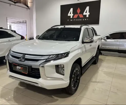 Mitsubishi L200 TRITON 2.4 16V TURBO DIESEL SPORT HPE CD 4P 4X4 AUTOMÁTICO