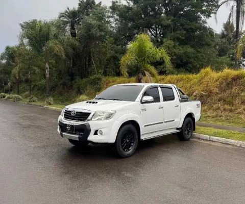 TOYOTA HILUX SRV CD 4x4 DIESEL AUTOMÁTICA